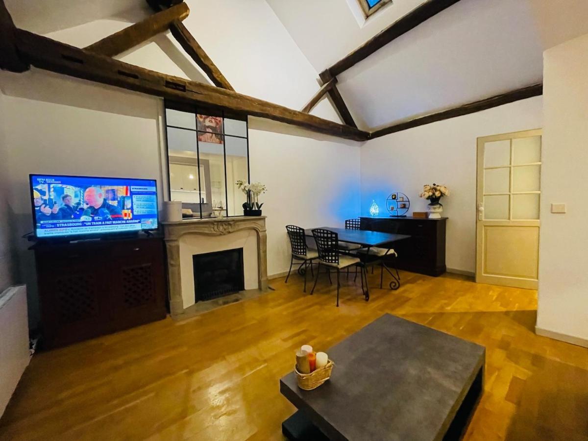 Magnifique & Atypique Aux Portes Du Chateau Appartement